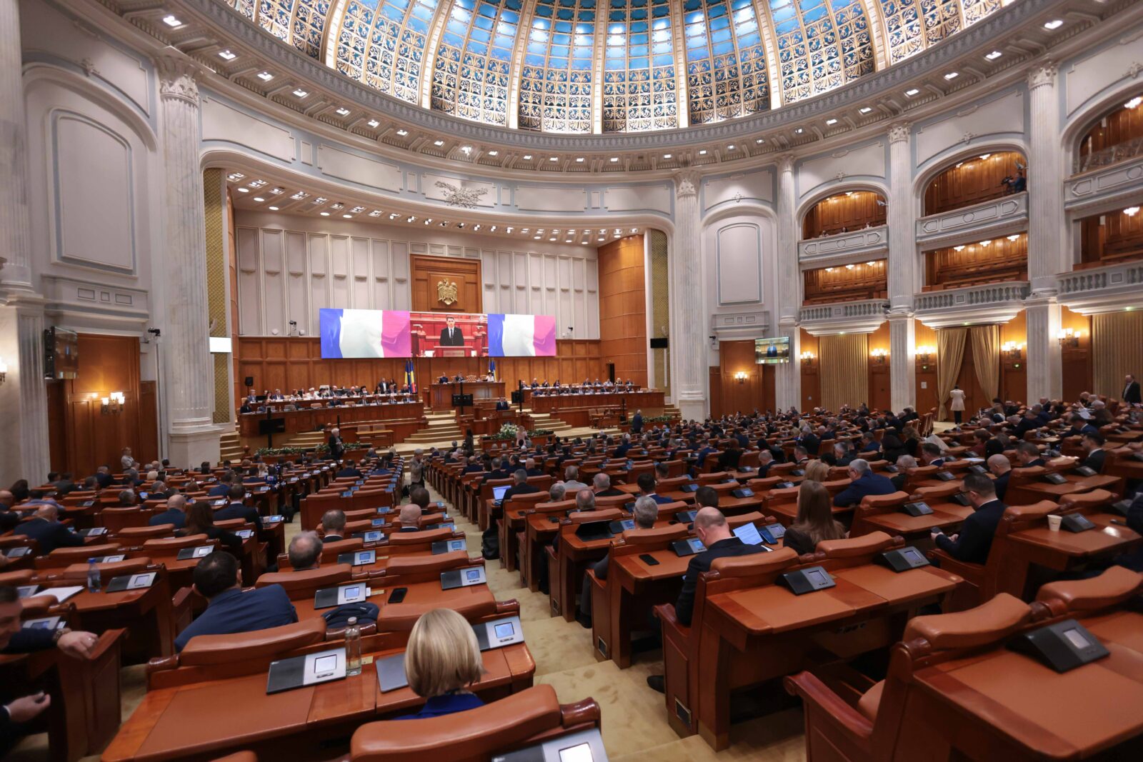 Dezbaterile pe bugetul de stat pe 2026 încep luni în Parlament. Termenul pentru depunerea amendamentelor expiră azi Dezbaterile pe bugetul de stat pe 2026 încep luni în Parlament. Termenul pentru depunerea amendamentelor expiră azi