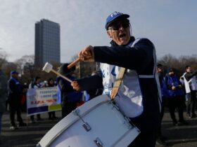 Ultimatum pentru Guvern: sindicatele din învățământ amenință cu referendum pentru grevă după eșecul negocierilor Ultimatum pentru Guvern: sindicatele din învățământ amenință cu referendum pentru grevă după eșecul negocierilor