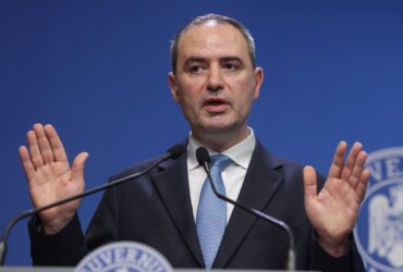 Ministrul Finanțelor, „foarte rezervat în a acționa asupra accizei” din prețul carburanților. „Există mai multe propuneri” Ministrul Finanțelor, „foarte rezervat în a acționa asupra accizei” din prețul carburanților. „Există mai multe propuneri”