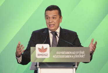 Amenințările PSD cu ieșirea din coaliție, ironizate din UDMR: „Noi când spunem că ieșim, a doua zi am ieșit” Amenințările PSD cu ieșirea din coaliție, ironizate din UDMR: „Noi când spunem că ieșim, a doua zi am ieșit”
