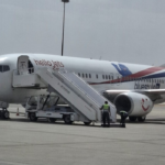MAE: O aeronavă cu 183 de români repatriați va ateriza în curând la București. Numărul celor întorși în țară depășește 1.500