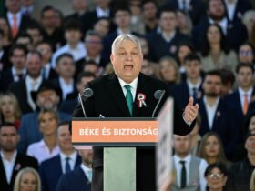 Viktor Orban, discurs anti-Bruxelles la un miting electoral: „Vor să ia și banii copiilor și nepoților noștri” Viktor Orban, discurs anti-Bruxelles la un miting electoral: „Vor să ia și banii copiilor și nepoților noștri”