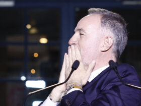 Primele rezultate de la alegerile locale din Franța: Extrema dreaptă ratează victoria în două orașe mari. Candidatul socialist câștigă la Paris Primele rezultate de la alegerile locale din Franța: Extrema dreaptă ratează victoria în două orașe mari. Candidatul socialist câștigă la Paris