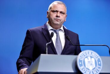 Agricultura, victimă colaterală: disputele din Coaliție blochează banii fermierilor pentru motorină și irigații