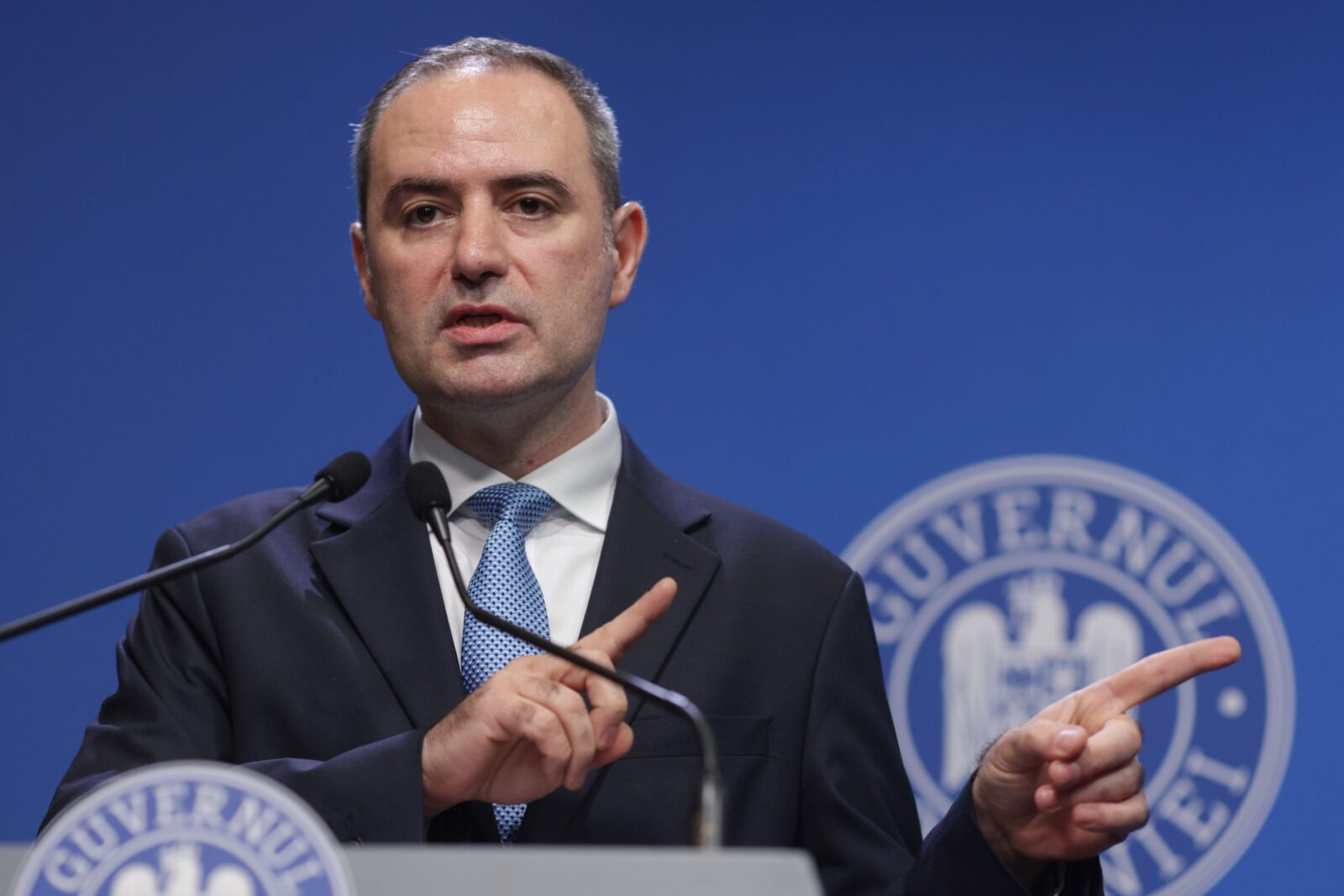 Ministrul Finanțelor, despre reducerea accizei: „Poate că nu pare mult, dar am făcut un efort foarte mare” / „Criza, mult mai pregnantă decât cea din 2022” Ministrul Finanțelor, despre reducerea accizei: „Poate că nu pare mult, dar am făcut un efort foarte mare” / „Criza, mult mai pregnantă decât cea din 2022”