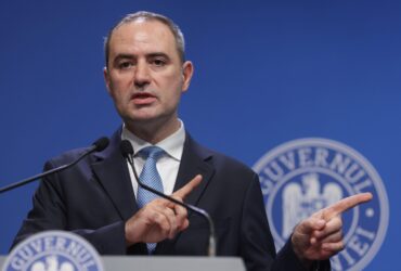 Ministrul Finanțelor, despre reducerea accizei: „Poate că nu pare mult, dar am făcut un efort foarte mare” / „Criza, mult mai pregnantă decât cea din 2022” Ministrul Finanțelor, despre reducerea accizei: „Poate că nu pare mult, dar am făcut un efort foarte mare” / „Criza, mult mai pregnantă decât cea din 2022”