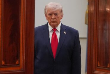 Trump publică imagini cu distrugerea celui mai înalt pod din Orientul Mijlociu și somează Iranul: „Înainte să fie prea târziu” Trump publică imagini cu distrugerea celui mai înalt pod din Orientul Mijlociu și somează Iranul: „Înainte să fie prea târziu”