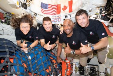 Astronauții care au zburat în jurul Lunii se întorc pe Pământ. Cele mai riscante momente ale misiunii Artemis II abia acum urmează