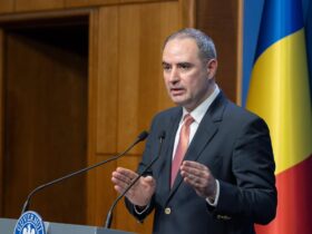 Ministrul Alexandru Nazare anunţă că România a trecut și actualul test de rating al agenției S&P, evitând retrogradarea în Junk!
